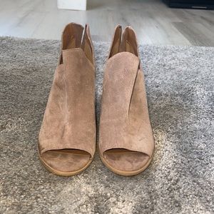 Super comfy open toe booties
